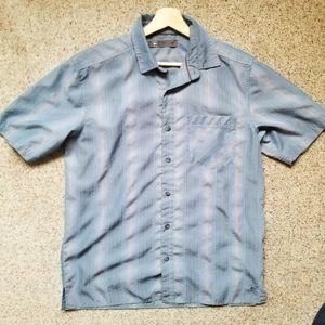 REI blue Ombre striped short sleeve shirt M